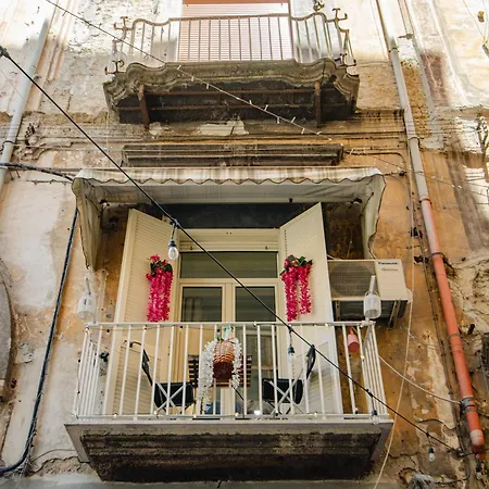 Il balconcino ai Tribunali-2